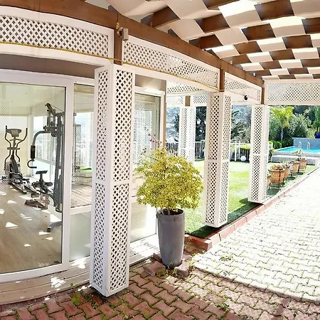 Falcon's Crest Villa